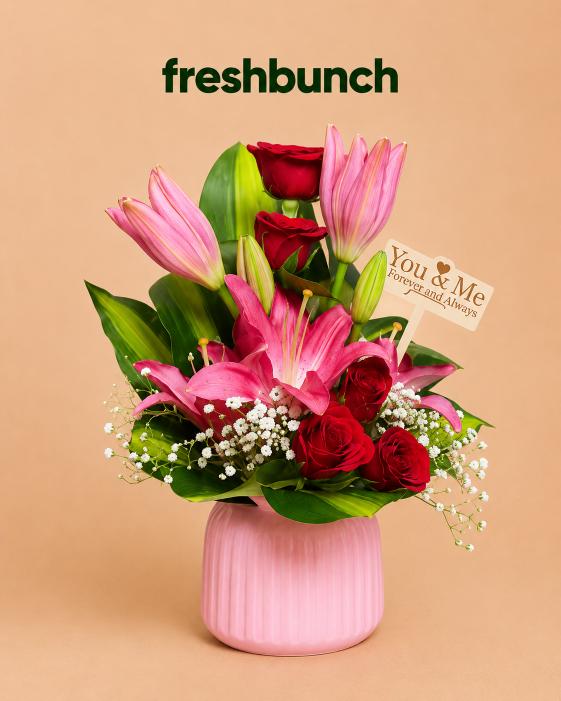 FreshBunch Endless Love Pink Lily & Red Rose Ceramic Vase Arrangement