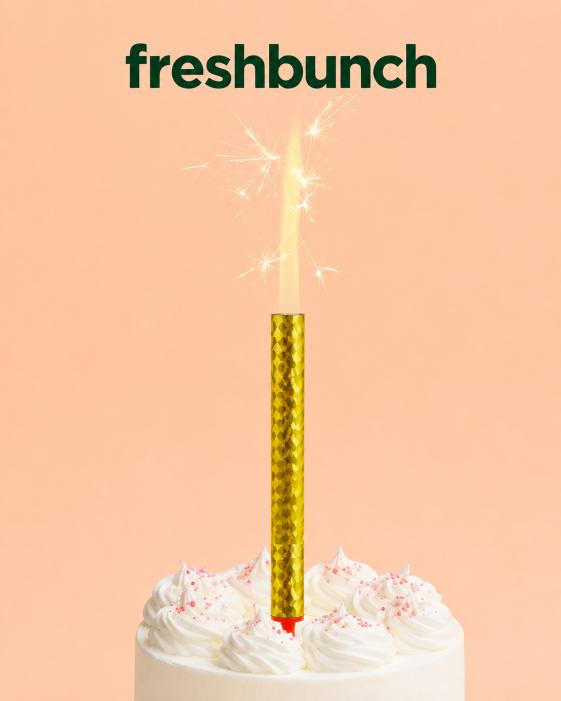 FreshBunch "Golden Glitz" Premium Magic Fountain Cake Candle (Single Piece)